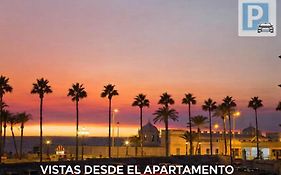 Apartamento con vistas a PLAYA LA CALETA, wifi.